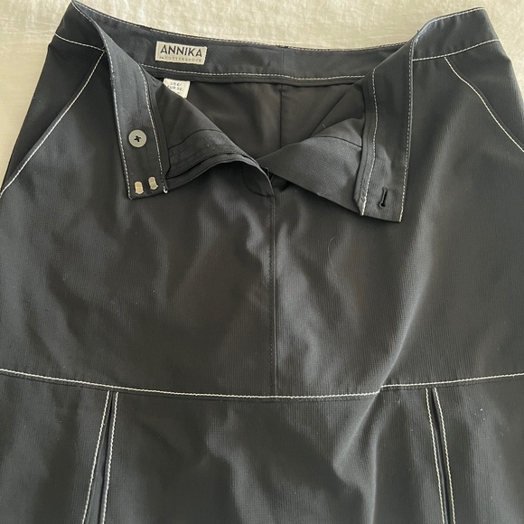 Annika Cutter & Buck Black Pleated Hem Skort Size 6 - Picture 3 of 11